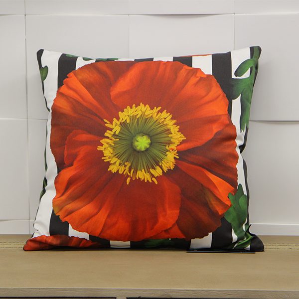 Coussin fleur rouge Alexa Apelt