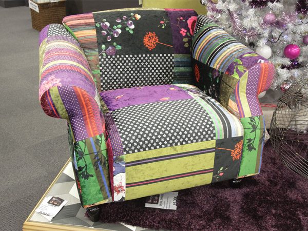 Fauteuil multi couleur Géant