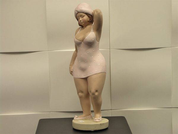 Figurine Becky Rose/blanc Baigneuse Gilde